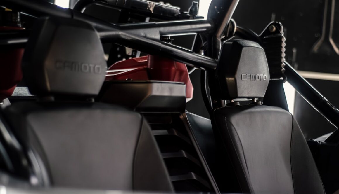 Jakie są zasady budowy klatki bezpieczeństwa w samochodach rajdowych