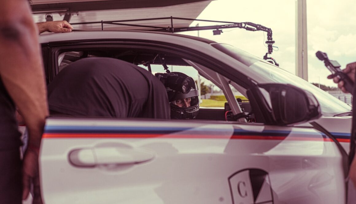 Kim jest pilot rajdowy, na czym polega jego praca na trasie i poza nią