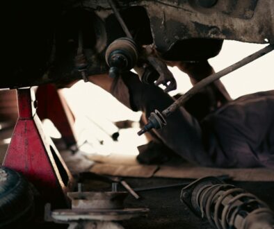 Jak wygląda rajd od środka - poznaj pracę mechaników w serwisie rajdowym