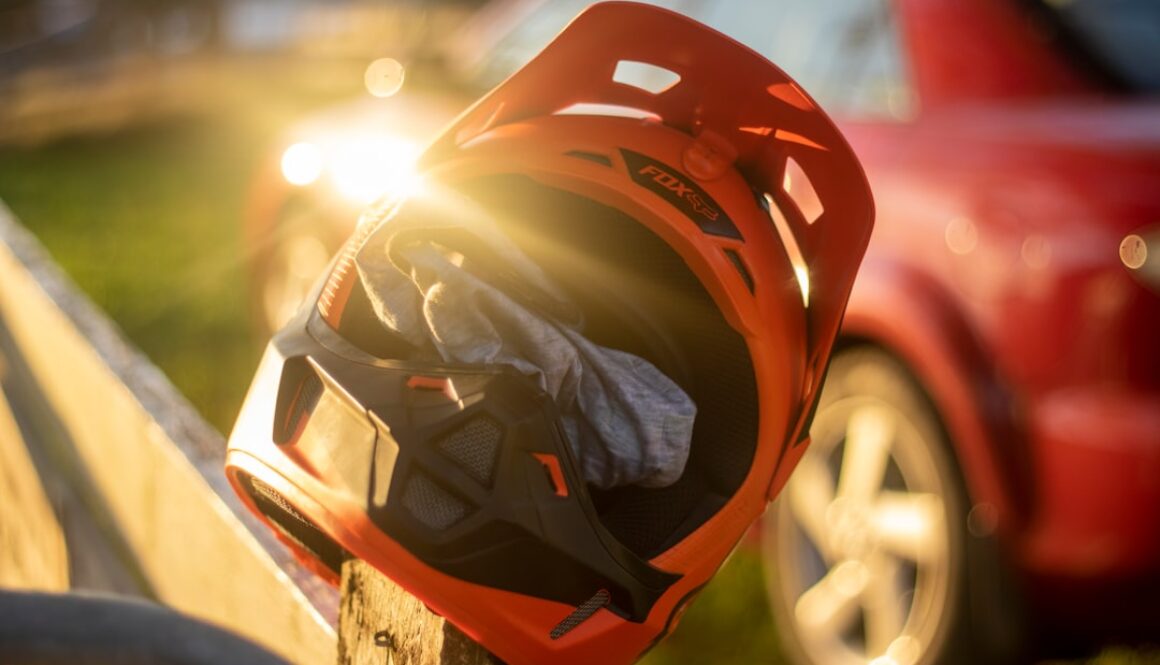 Jakie zasady bezpieczeństwa obowiązują podczas testów przed rajdem